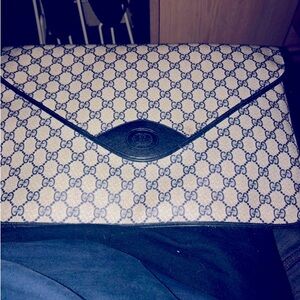 Amazing vintage Authentic Gucci briefcase excellent condition